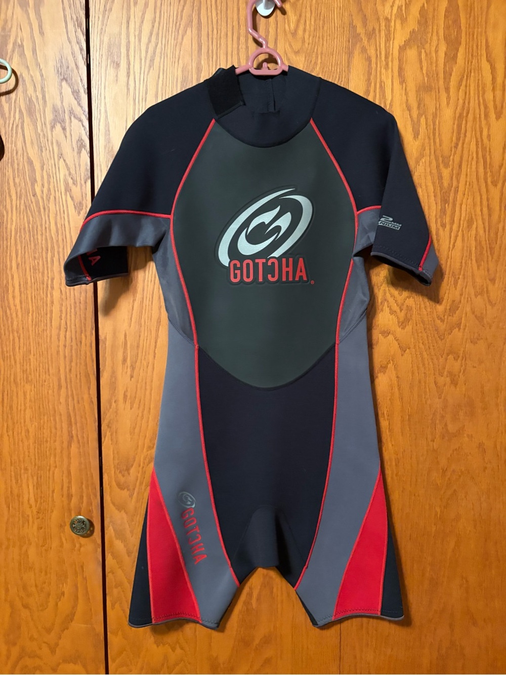 GOTCHA Men's Short Sleeve Swim Trunks Wetsuit - Black/Gray/Red
